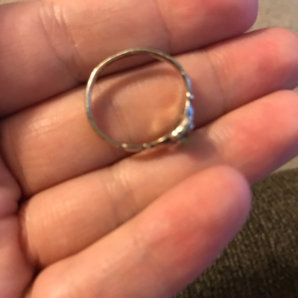Ring - Picture 2 of 2